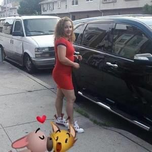 Meet your Posher, Yessenia